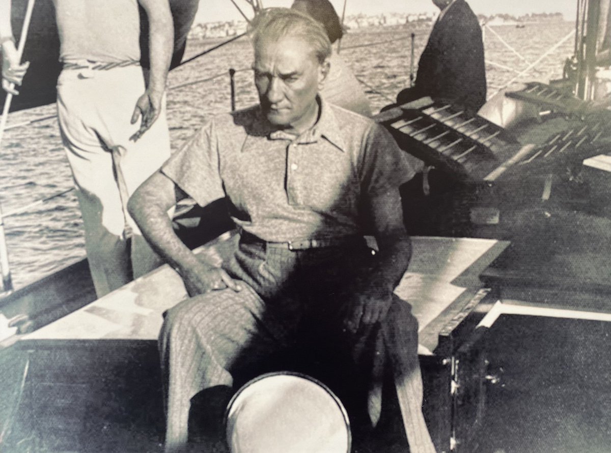 Adam budur gerisi yalan dolandır!