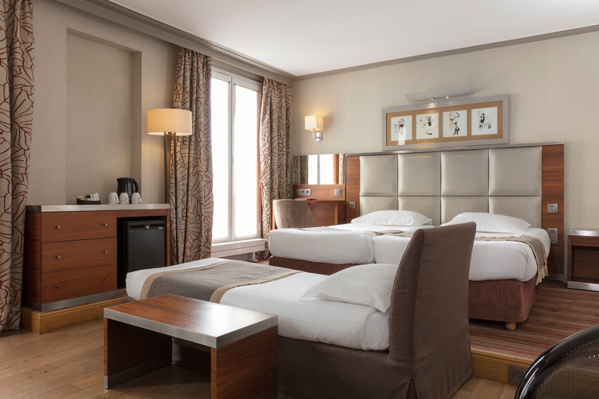 BerneOpera's tweet photo. Les vacances arrivent à grands pas ! Appelez-nous directement au 01 43 87 08 92 pour effectuer votre réservation et vous profiterez d'une réduction supplémentaire. 🛎️🛌🛀🔑  #hotel #Paris #Vacances #discount #offer #family #familyfun #tourismday #holidays https://t.co/StY3BoCBND