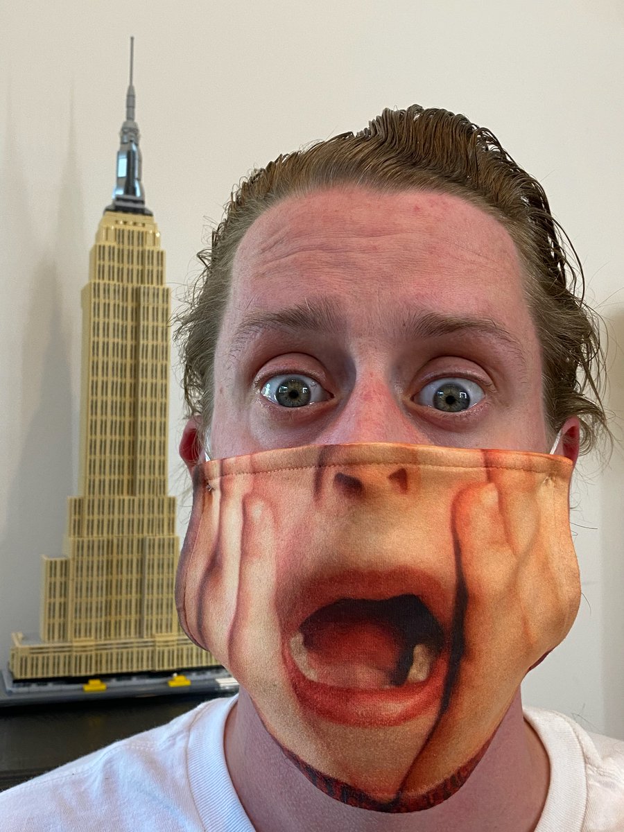 akrine2000's tweet photo. All I want from 2020 is scared Macaulay Culkin mask! #NeverHomeAlone https://t.co/VTIRQxbNDZ