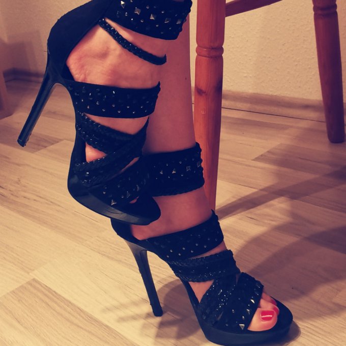 Worn sexy High Heels by @LeylaLovegood https://t.co/SK79vlpo2A Find it on #ManyVids! https://t.co/9G<a class="tags" href="/tag/leylalovegood">@leylalovegood</a><a href="/tag/manyvids"class="tags"><span>#manyvids</span></a>