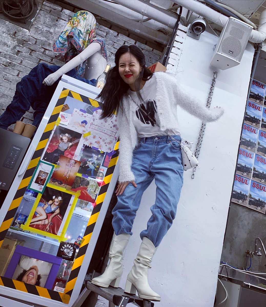 HyunA pics🍒 tweet media