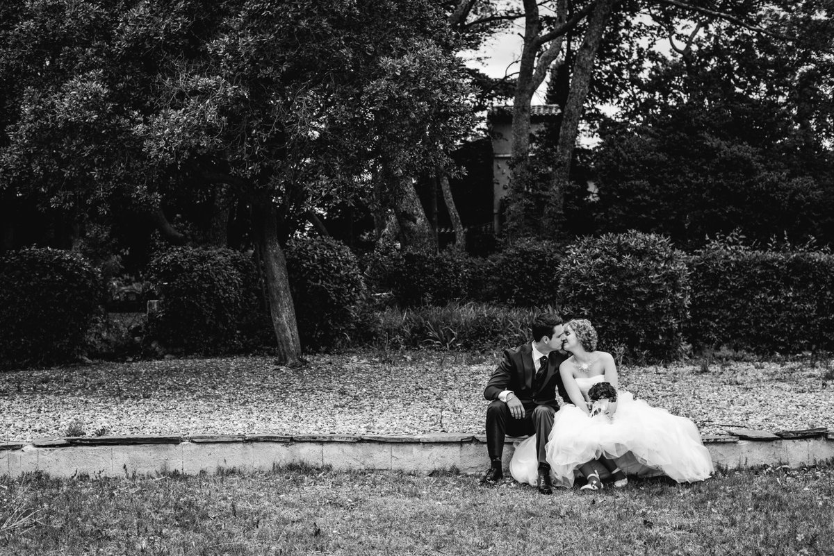 Capturing Love Near The City of Love | Ravishing Wedding Photography At Beaujolais Near Paris has been published on Destination Photographers - topdestinationphotographer.com/blog/?p=25068