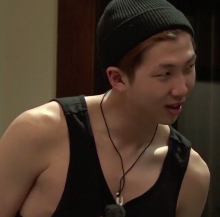 Namjoon in sleeveless shirts:A deadly thread.