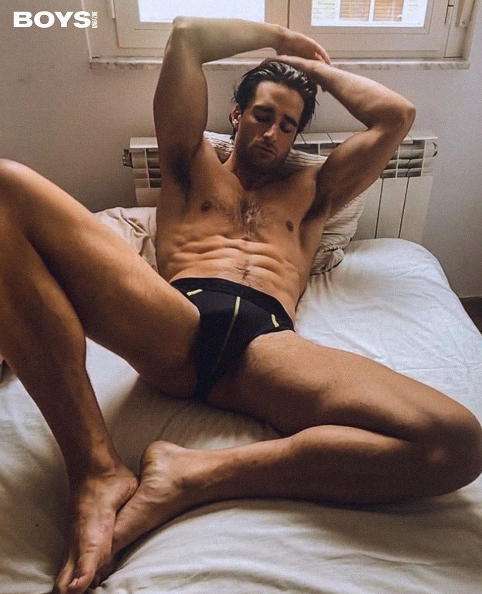menworld86's tweet photo. #EstaNocheVoyACenar algo así... Ok, era solo un sueño... https://t.co/Y2o0gtWQ7Y