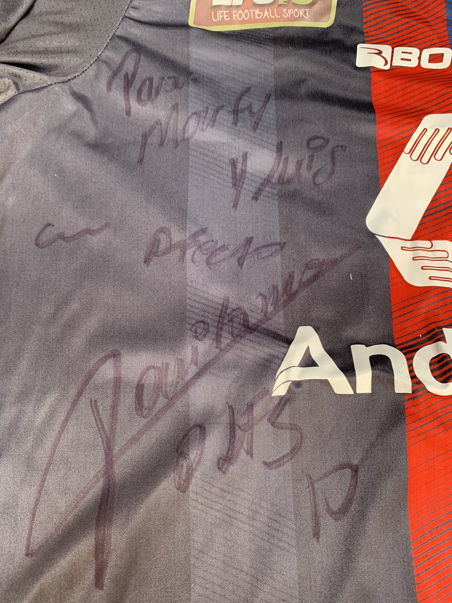 OteroLuis12's tweet photo. Significa mucho para mi y mi familia, Figu; amigo querido @LFS10 ⚽️
Eres mucho más grande que tus logros con nuestro amado @SDQUITO El trabajo, las alegrías y las lágrimas del domingo nos lo llevamos en los 2 💙❤️ sin que sea necesario que nadie lo valide #LFS10 #LFS65 #SDQuito https://t.co/gdBZHDdFWM
