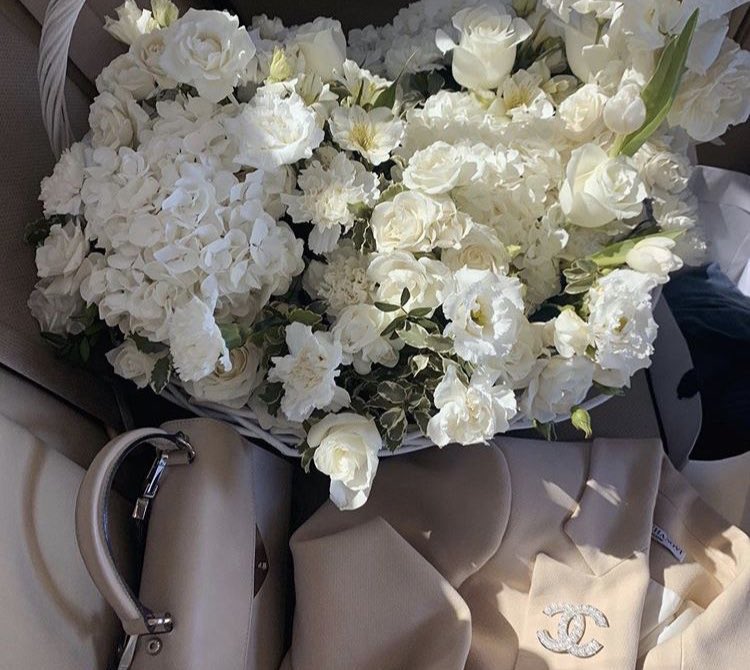 diorballerina's tweet photo. My day off looks like: https://t.co/yXr4Jyj5ef