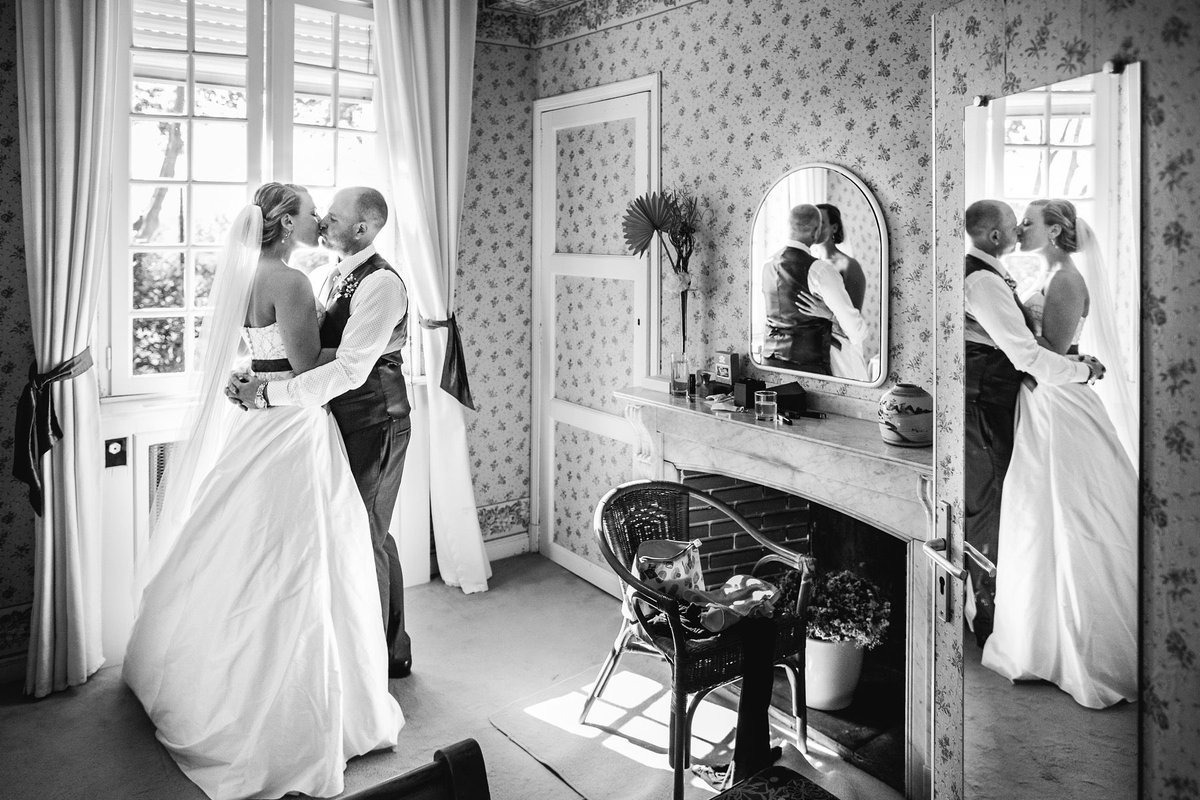 Grace and Charm | Beauteous Christian Wedding - topdestinationphotographer.com/blog/?p=24934W… is the aura of a Christian wedding?
After months of planning for the perfect wedding, the bride chooses one of the finest Christian wedding gowns or an elegant Christian wedding saree. Then, she eagerly a...