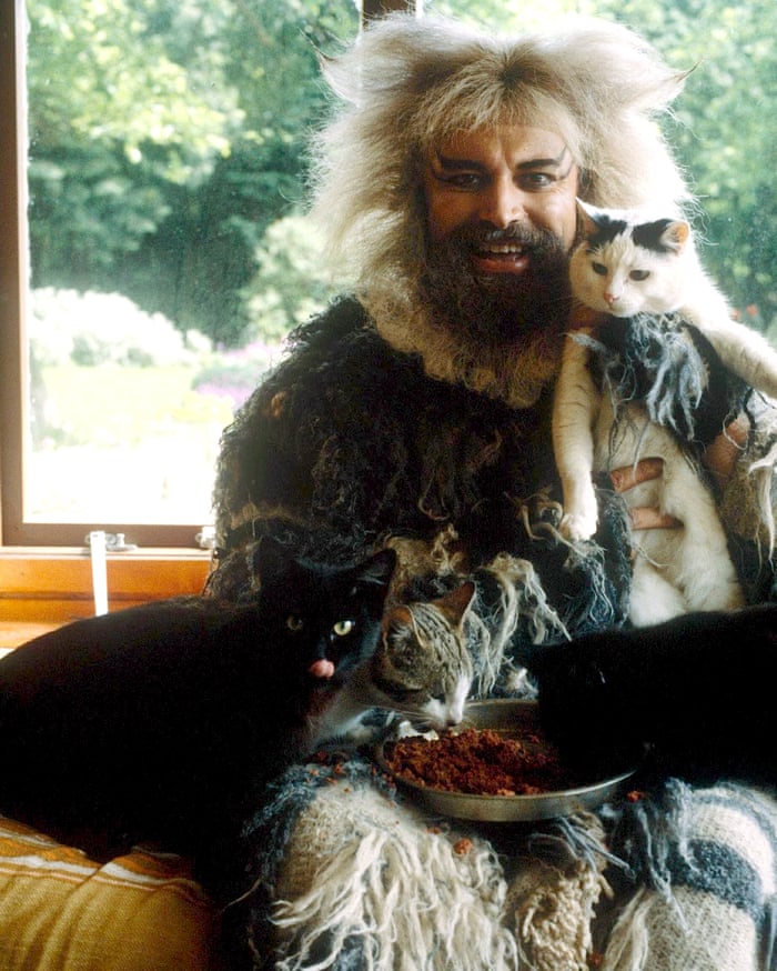 Good morning to all and happy birthday to Brian Blessed.  84 years young today. 
