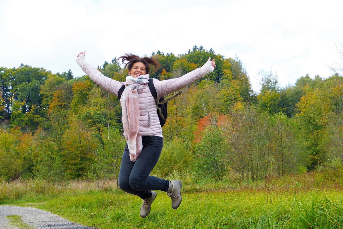 #Gesund bleiben oder zumindest schnell wieder auf die Beine kommen, wenn einen jetzt eine #Erkältung erwischt hat. Woran liegt es, dass man sich #erkältet? An den kälteren Temperaturen an sich liegt es nämlich nicht. #BadAibling informiert ⬇️⬇️ bad-aibling.de/gesundheit/ges…