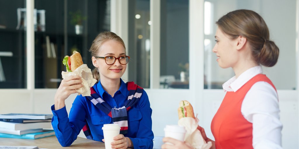 Give the team a lunch to look forward to this week and order something off our jam packed menu. 😋 We've got something for all dietary requirements, plus we can deliver directly to the office, completely contact free!
 👉 southcatering.co.uk/catering-menu/…