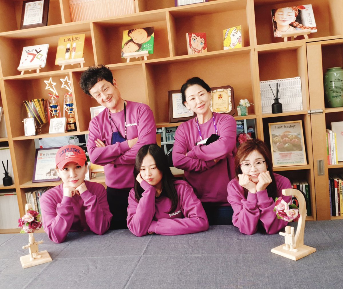 큐클럽과 함께하는 SNS특강 (8시간 과정)

intel007.blog.me/222111049833

오늘은 핑크가족 컨셉 입니다. 경북 영주에서 올라온 분들과 함께 멋진 그리고 행복한 시간을 보내고 있어요.

SNS홍보마케팅, 알면 알수록 재미있어요.