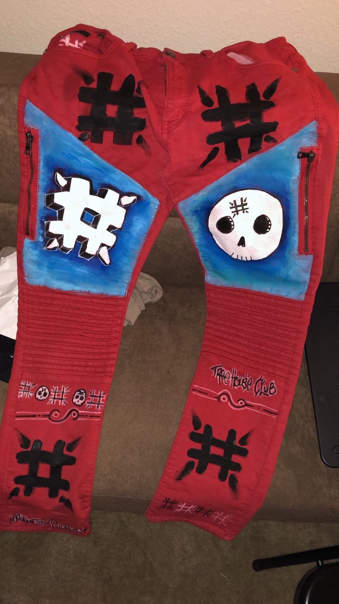 Ghambit's tweet photo. I posted these@ATreeHouseClub pants I customized &amp; somebody legit offered me $350 for them. Lol 😆 I’m pretty sure I can do this designer thing. lol https://t.co/QmOYYAHmIV