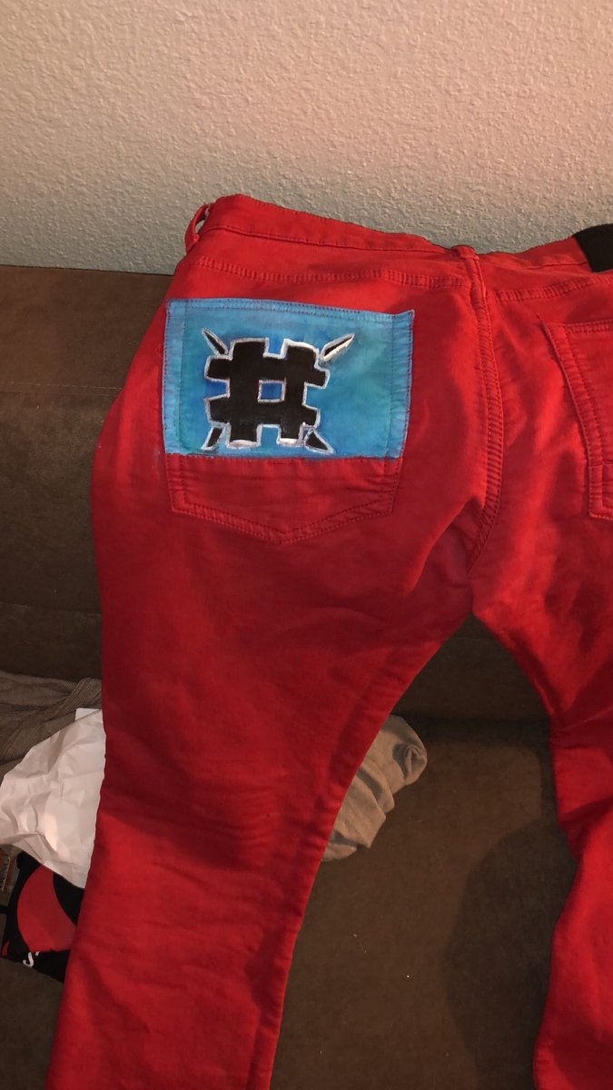 Ghambit's tweet photo. I posted these@ATreeHouseClub pants I customized &amp; somebody legit offered me $350 for them. Lol 😆 I’m pretty sure I can do this designer thing. lol https://t.co/QmOYYAHmIV