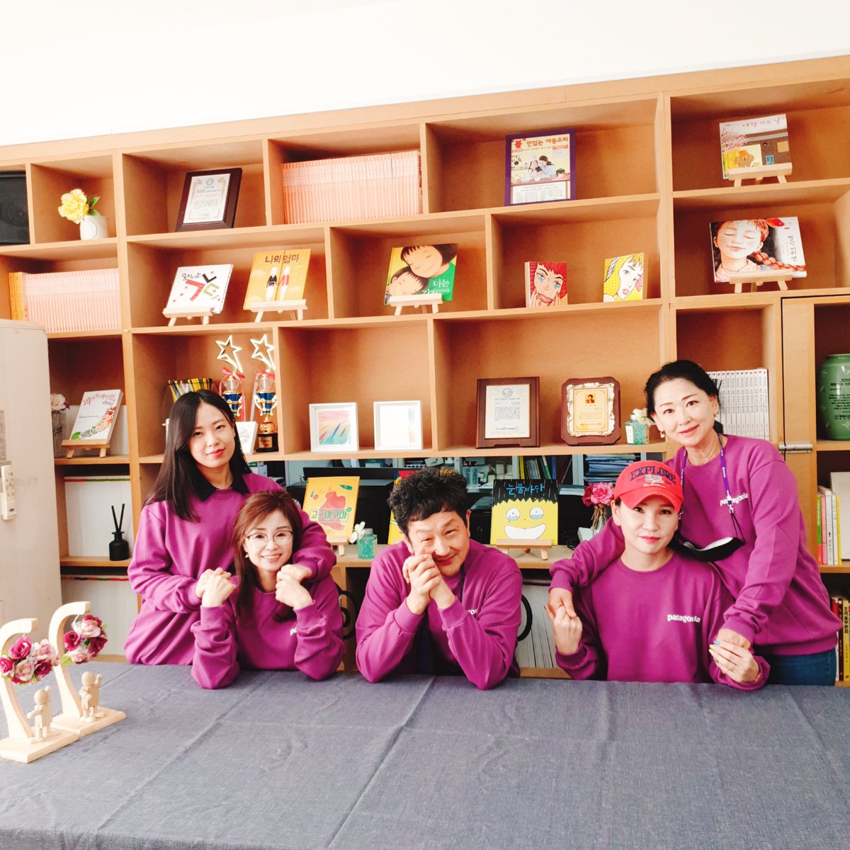 m.blog.naver.com/violac/2221110…
#양성길교수 님의 #큐클럽 과 함께
#SNS 핑크가족이 되었어요~^^