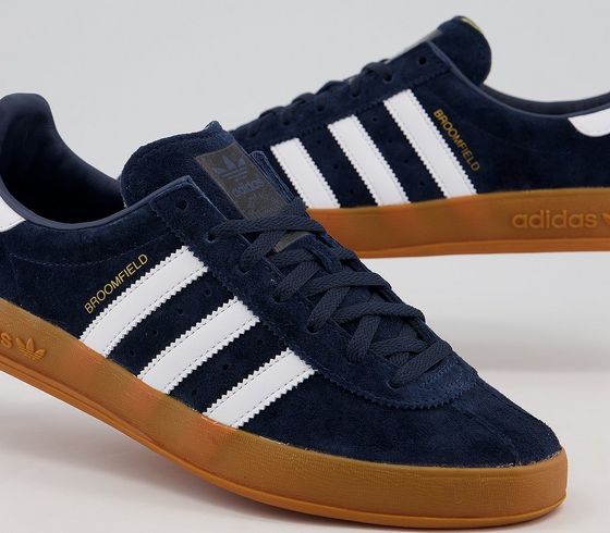 Savings on Twitter: "Ad: New Release 👌👌 adidas Broomfield in a Navy / White colourway have dropped online overnight and are now available here &gt;&gt; https://t.co/z6shGqAwKh" / Twitter