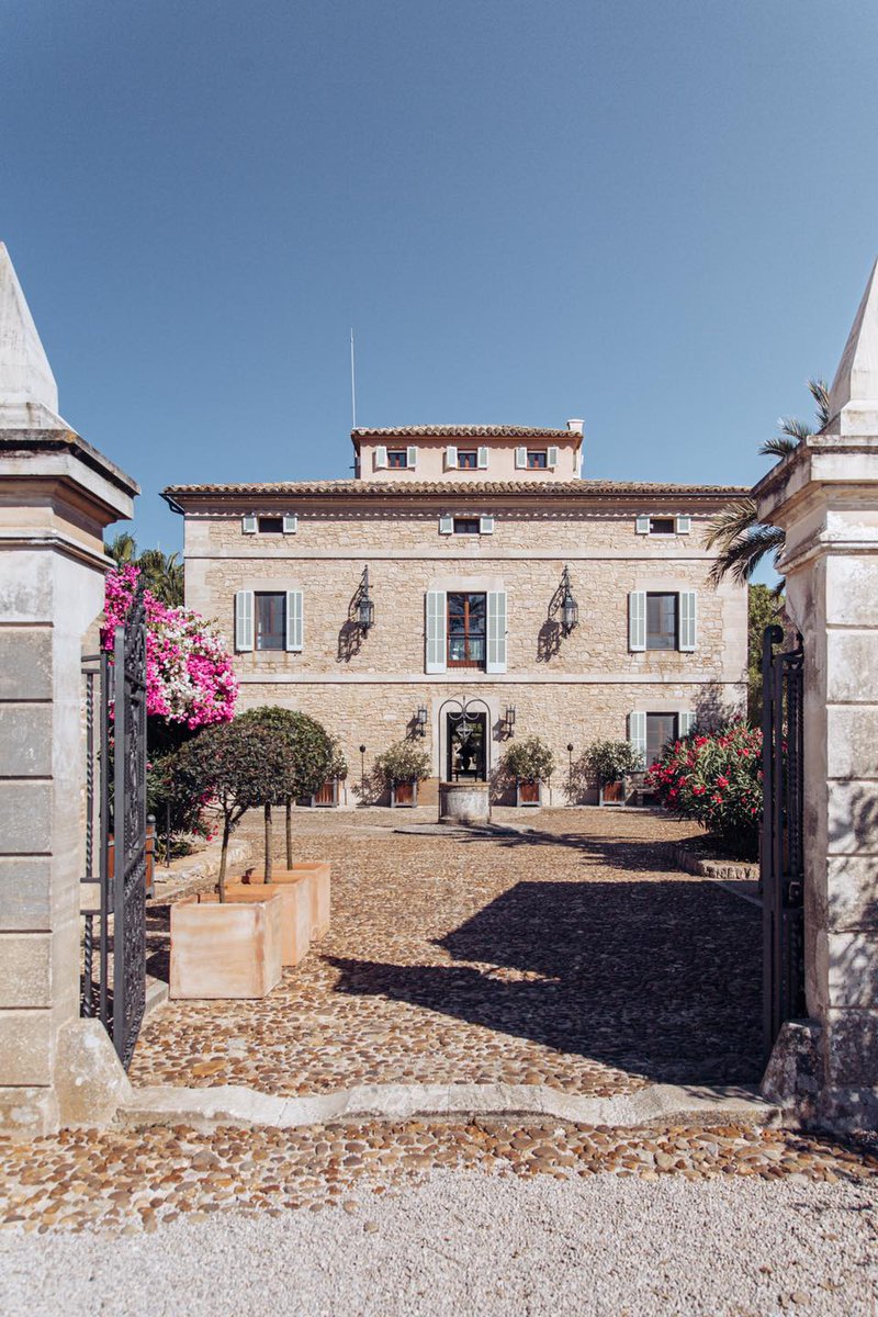 El hotel Cal Reiet Holistic Retreat , ubicado en el municipio de Santanyi, es todo un referente en diseño. Nuestro equipo humano se ha ocupado de la instalación del grupo electrógeno y de una revisión general de las habitaciones. Gracias por la confianza. #Mallorca #UrbiaServices