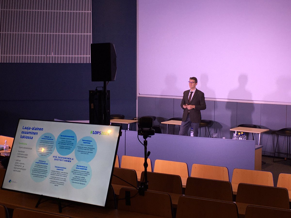 OttoThkp's tweet image. Lukion uusi #LOPS on metaosaamosen ytimessä, toteaa @rsarvas 

#etäHyry #Hyry2020