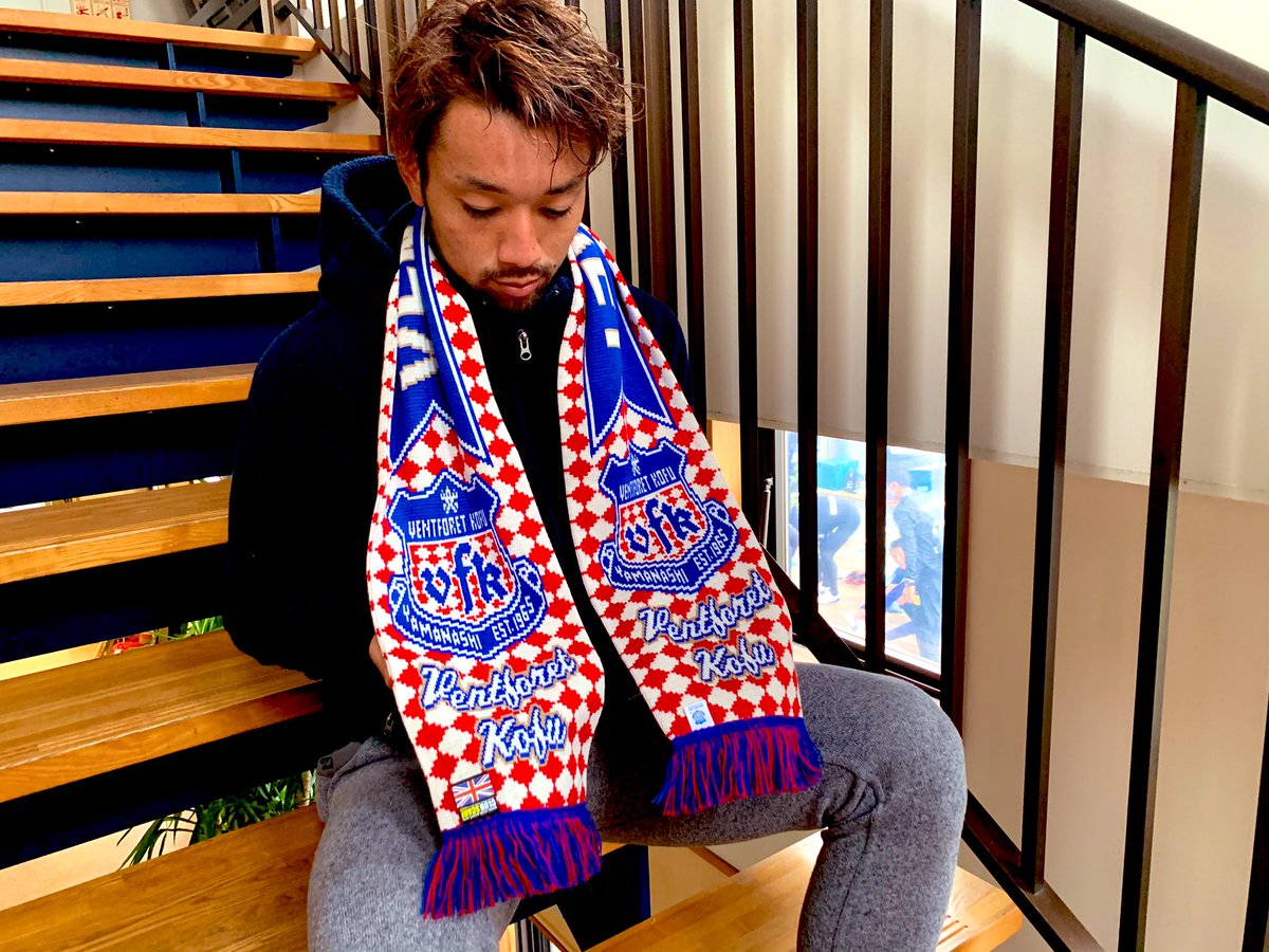 ヴァンフォーレ甲府　ウォーマー 新グッズ情報！】 人気のタオルマフラーにニューモデルが登場！ 歴史