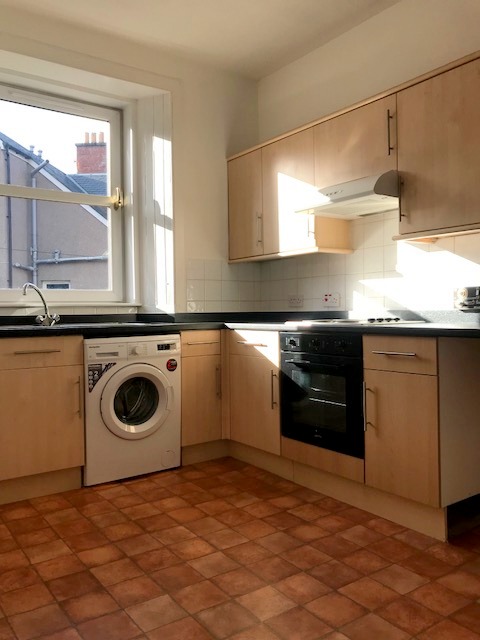 Perthshireps's tweet photo. ❗ Crieff Road, Perth ❗
💸 £420pcm
🛏️ 1 Bed
😍 Spacious Rooms
🎓 Close to college and 🛒 Shops
🌹 Shared Garden
📅 Available Now https://t.co/BdSXxy5WB2