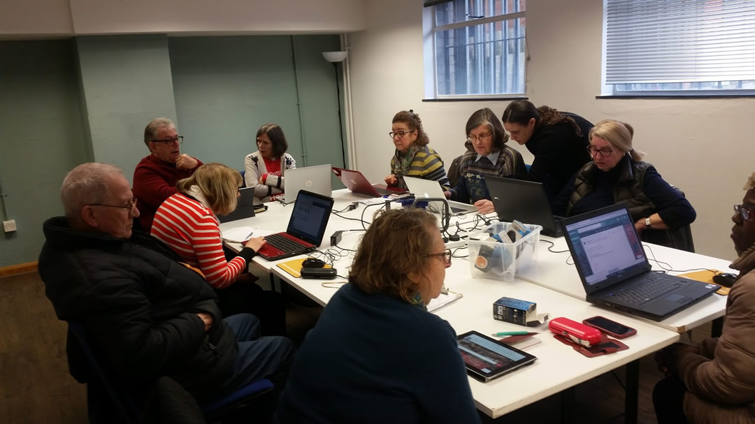 ClearCommunity's tweet photo. @UpperNorLibHub is #aspacefor #digitalskills classes, workshops and support for #olderpeople #vulnerableadults & #carers. #LibrariesWeek
B4 & after #lockdown pics
#LearningNeverStops
@LASwark @IndependentAge @uppernorwoodpat @nina_degrads @stephenjmann @angelawilkins1 https://t.co/hNvIkq9PSV
