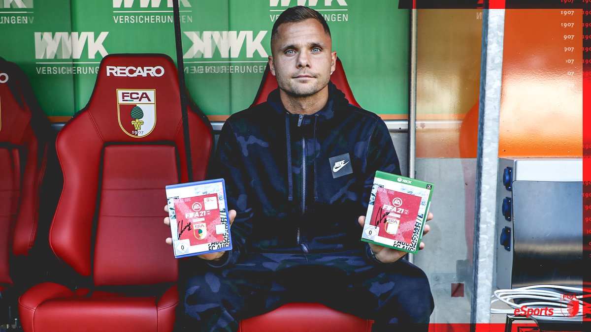 +++ VERLOSUNG +++
Ihr wollt das brandneue #FIFA21 als Champions Edition, signiert von <a href="/gikiewicz33/">Rafał Gikiewicz</a>? Dann:
1⃣ Folgt uns (<a href="/fca_eSports/">FC Augsburg eSports</a>)
2⃣ Retweetet diesen Beitrag 🔁
3⃣ Kommentiert, auf welcher Konsole ihr zockt 🎮
Teilnahmeschluss: 15.10.2020, 23:59 Uhr.
Viel Erfolg! ✊ #Giveaway
