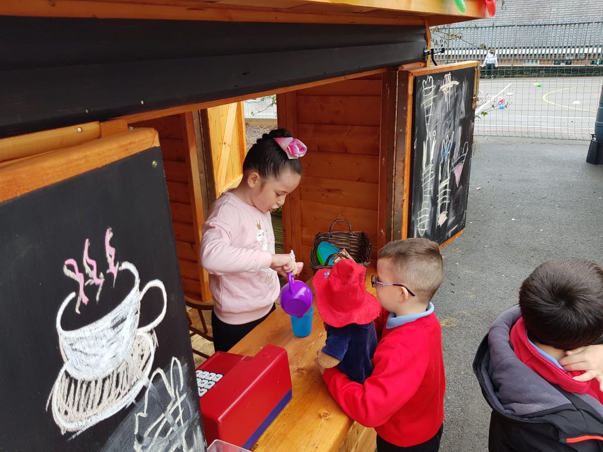 PentrerGraig's tweet photo. Loving our new role play shed!! “ Cosy cafe” this week #pglit #pgppse https://t.co/DHHMroxz4g