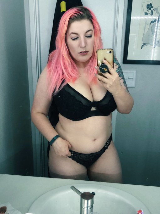 i fell for ur magic, i tasted ur skin 😓 https://t.co/FiGvOReJch<a href="/tag/nsfw"class="tags"><span>#nsfw</span></a><a href="/tag/nsfwgif"class="tags"><span>#nsfwgif</span></a>