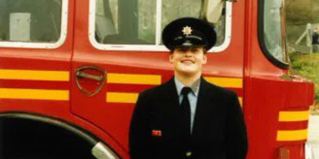 WFSUK1's tweet image. Huge congratulations to our very own Chair, Jules @ESFRSJKing who has received the Queens Fire Service Medal, awarded for distinguished service. 👏 👏 👏

Much deserved recognition to someone who's worked tirelessly to serve communities @EastSussexFRS 😊 🚒

#QFSM #EastSussex