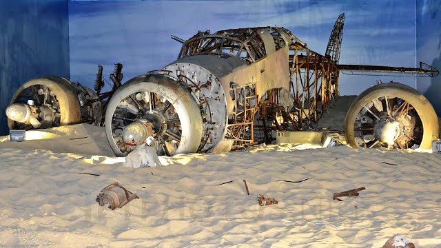 FlMichele69's tweet photo. An all-Italian destiny🇮🇹 July 21, 1960 #SaharaDesert 500 km south-east of #Benghazi #Libya 2 technicians of the @eni🛢🇮🇹 find in the dunes what remains of the torpedo aircraft #SM79🦅MM23881 of the @ItalianAirForce🇮🇹 disappeared on April 22, 1941 on returning from a war mission https://t.co/Z9RLOJjybx