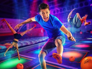 🎉 ARE YOU READY TO PARTY? 🎉

 BOUNCE the night away with our AFTER DARK sessions with party lights and your favourite music.

Every Friday 7-9pm 💜

Now that's something to get excited about! 🥳

#fridayfeeling #gravity #warrington #trampolinepark