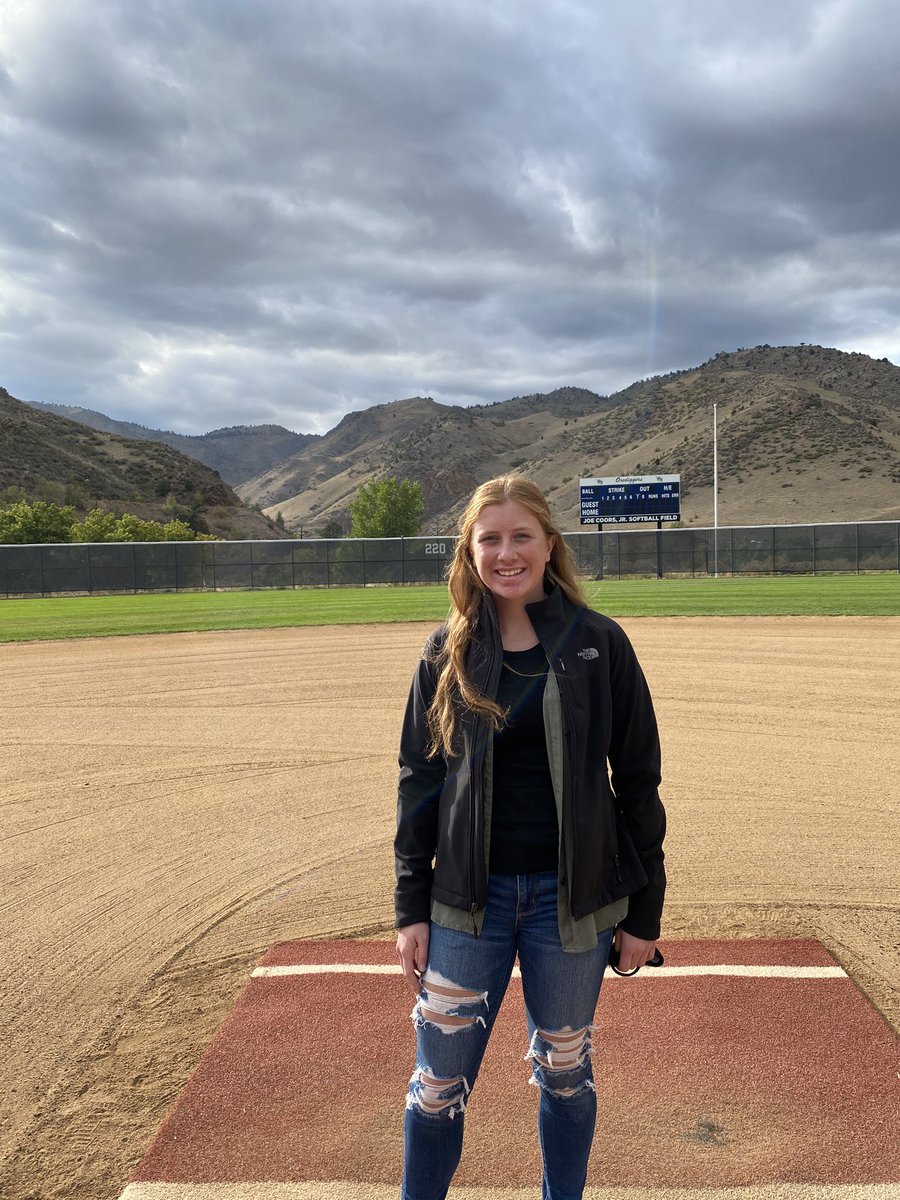 heroberts123's tweet photo. I am super excited to announce that I have decided to continue my athletic and academic career at the Colorado School of Mines! Thank you to all of my coaches, family, teammates, and friends who have helped me become the player I am today!💙 @_TWheeler7 #helluvaengineer https://t.co/i30pRreKQs