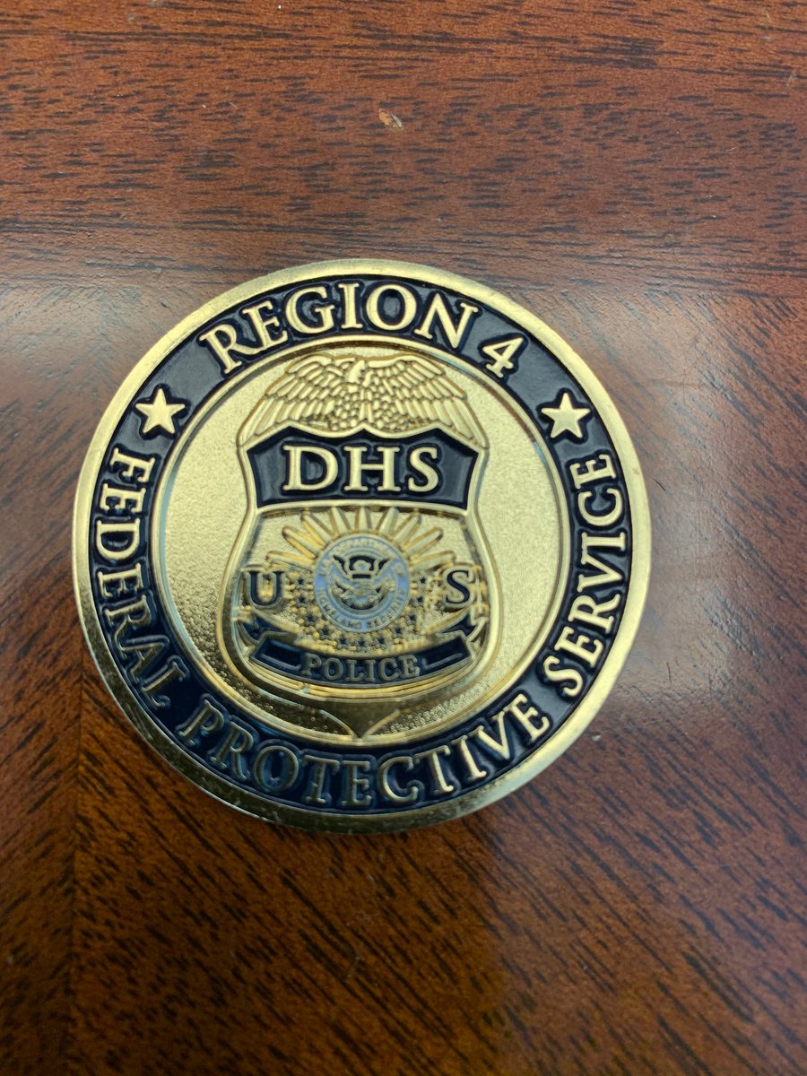 WDKYnews's tweet photo. WDKY’s #ChallengeCoinFriday returns to honor the Federal Protective Service (@FPSGOV). The talented professionals of this U.S. Department of Homeland Security agency do a fine job of protecting Louisville - particularly over the last month - and this nation.  @DHSgov https://t.co/BRsDWIxf5c