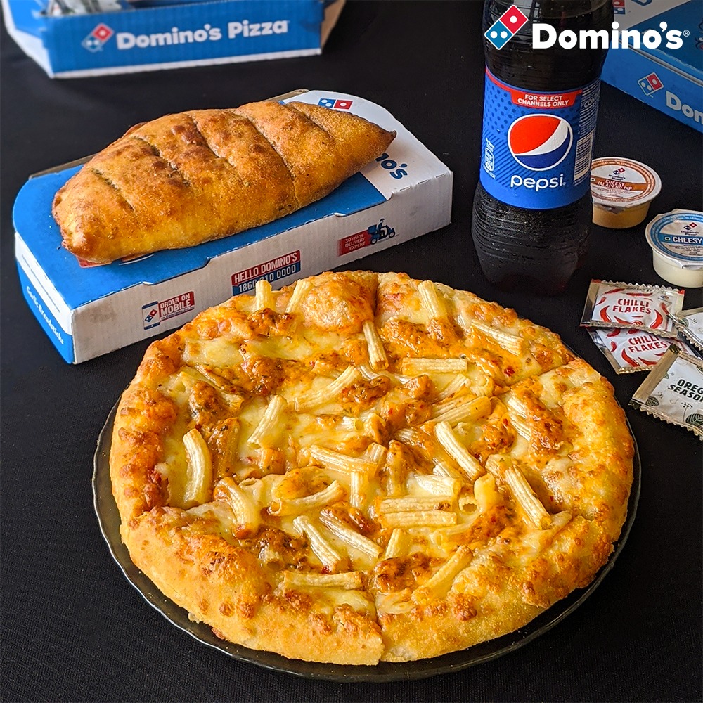 dominos_india on X: Enjoy the new Domino's #PastaPizzaParty range, order  the Moroccan Spice Pasta Pizza, a spicy combination of Harissa sauce &  delicious pasta. Go ahead & enjoy 100% real mozzarella cheesy