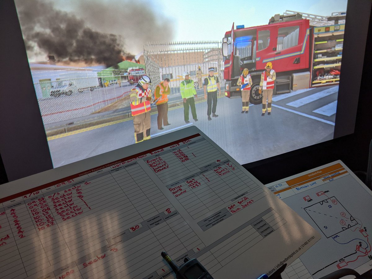 NFRSCTOA's tweet image. This morning saw the team undertake a Level 2 Command Assessment utilising @XVRsimulation and Role Players as well as incorporating the New Regional Command Support Materials

@northantsfire #teamwork #incidentcommand #commandtraining #team999 #assessment #firefighter