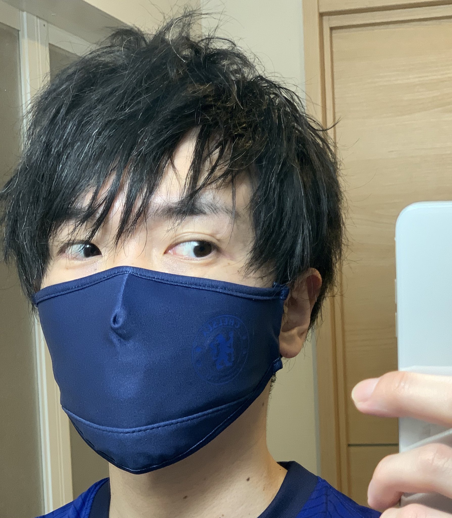 Super Chelsea タミー ジョルジーニョユニとチェルシー マスクやっと届いた ジョルジーニョは今まで買ってなかったの後悔するほどかっこいいし マスクもエンブレムが割と控えめだから通勤使い余裕 T Co Pzmnpnfaq6 Twitter