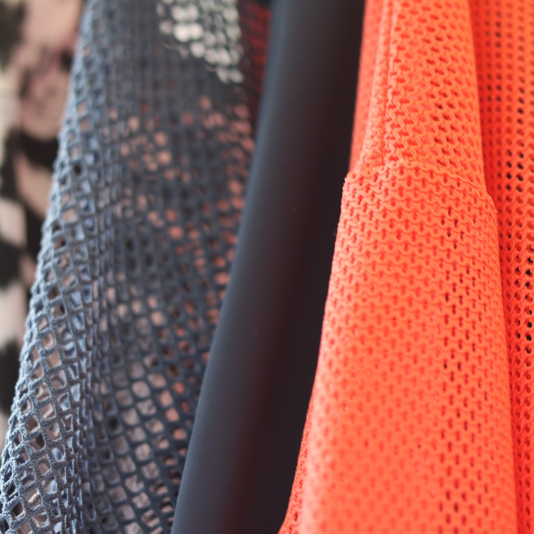 RuneNYC's tweet photo. Say hello 👋 to the newest members of the Rune Active collection--mesh and hand-dyed shibori will add some texture to your fall wardrobe. #runwithrune #runeactive #barretobar⁠ https://t.co/SB6YsdebQF