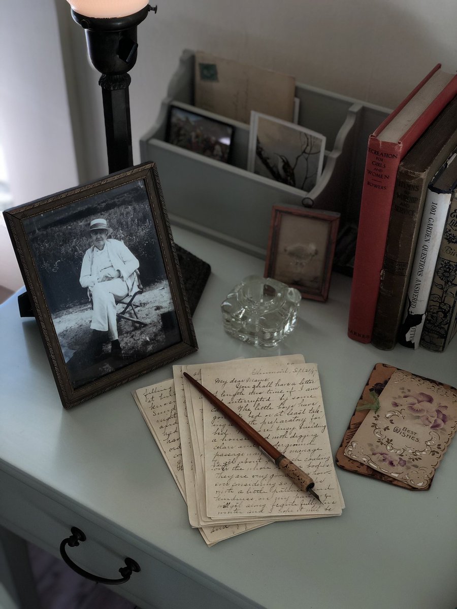 Happy Friday from <a href="/EdisonFordFL/">Edison & Ford Winter Estates</a> !