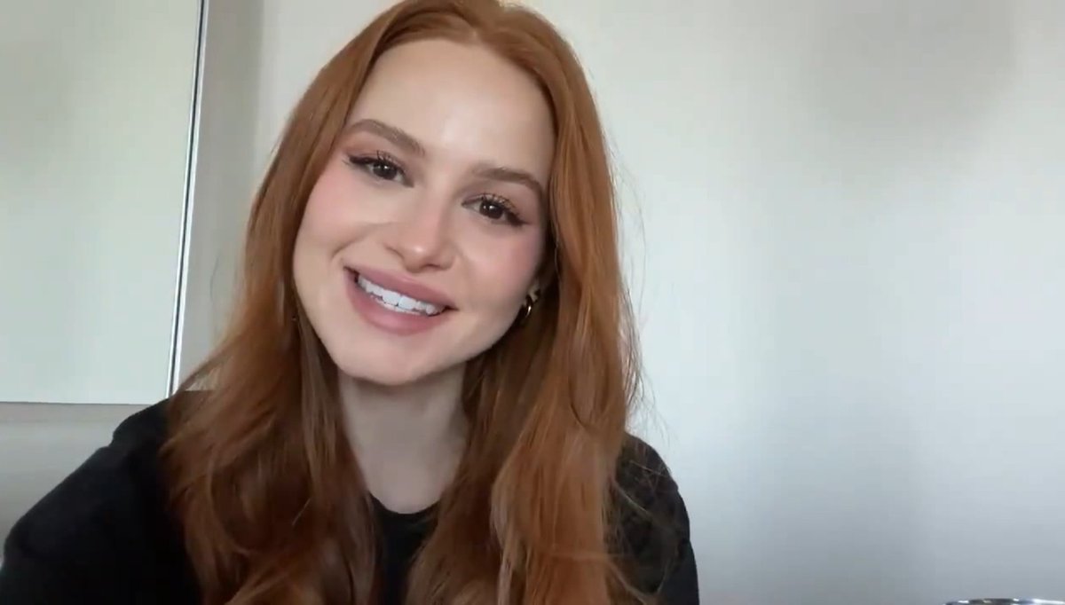 fufnstyles's tweet photo. SHE IS SO PRETTY I'M GOING TO CRY 🥺 https://t.co/dKD7OJ6j76
