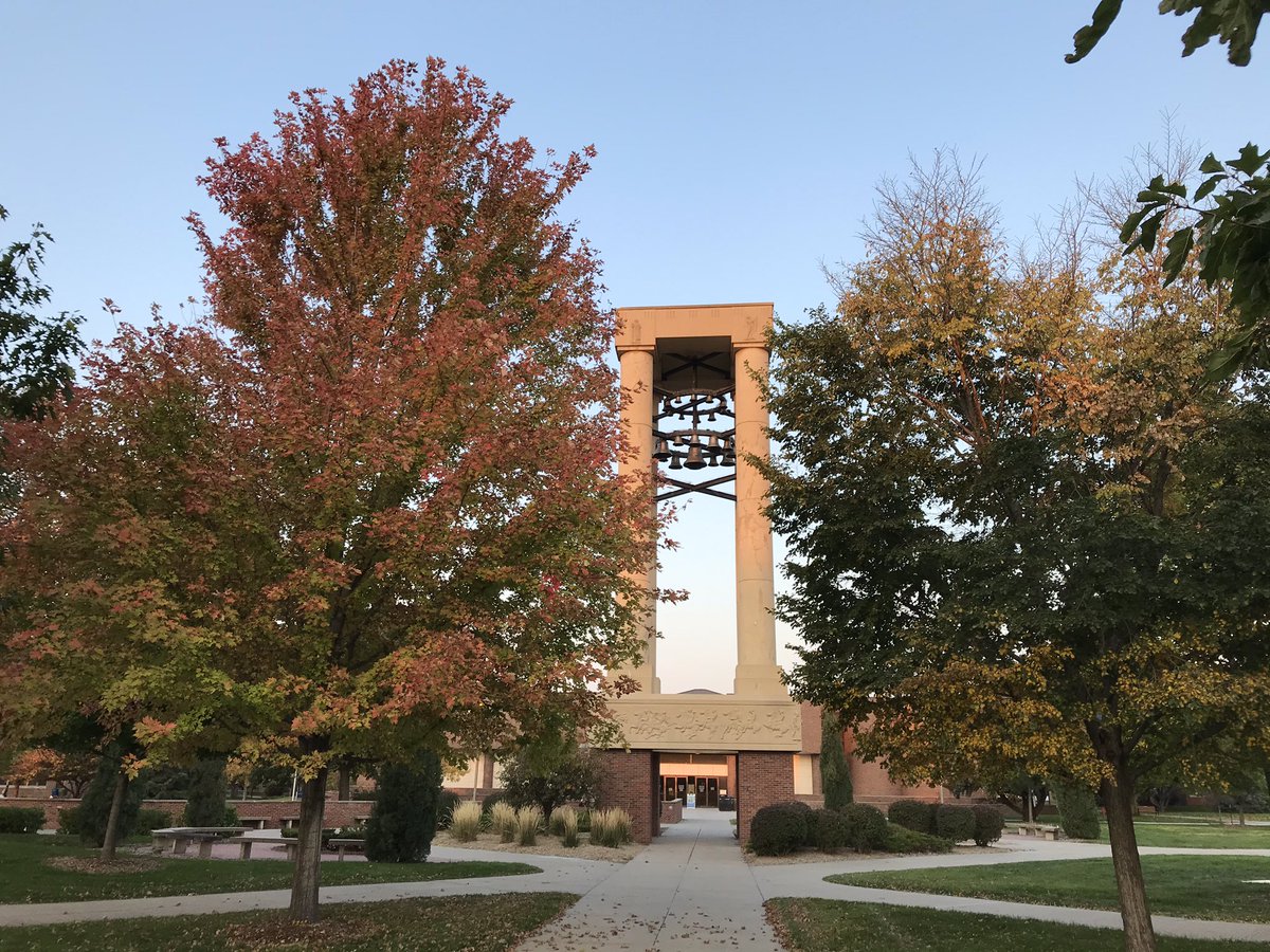 cas_unk's tweet photo. Looking good at sunrise from every angle @UNKearney #BeBlueGoldBold #LoperFriday π€ https://t.co/MjUIOq9F9S