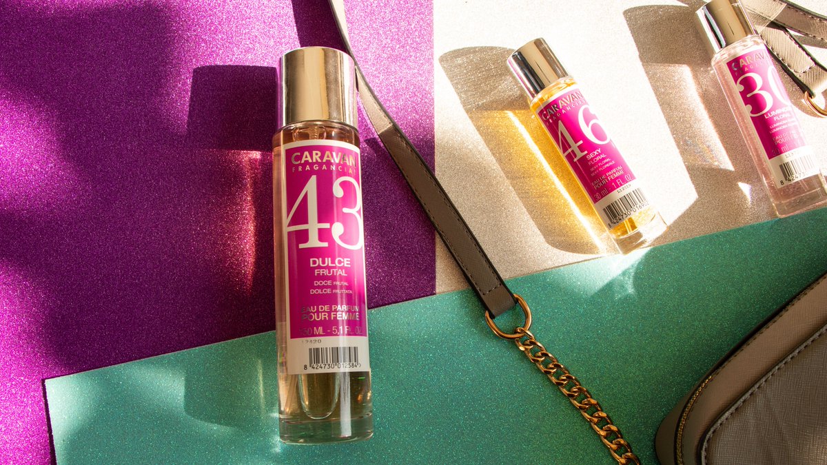 Perfumes que no deben de faltar en tu bolso para oler irresistiblemente bien durante todo el día finde😎
🌸Nº 43 👉 Fragancia cálida y con carácter que permanece en el ambiente 
🌿Nº 46 👉Perfume dulce y frutal 
caravanfragancias.es
#otono2020 #caravanfragancias
