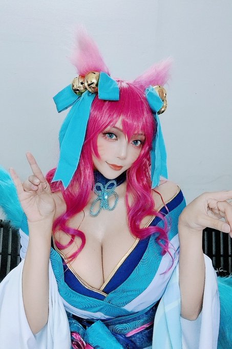 Twitterのコスプレ画像3