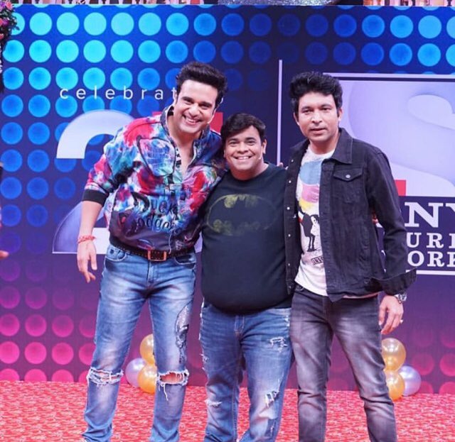 ChandanFansClub's tweet photo. @KapilSharmaK9 @SonyTV @SonyLIV @sonypicsprodns @001Danish Celebrating #25years of #sony ๐ค๐ฅณ๐ฅณ๐ฅณ๐ฅณ๐ฅณ๐ฅณ๐ #celebrations #25yearsofsony congratulations to the entire team of @SonyTV @SonyLIV @sonypicsprodns @SonyYAY @SonyPicsTeens @001Danish ๐๐ฅ๐ฅณ ! https://t.co/NuPvh0AxhH