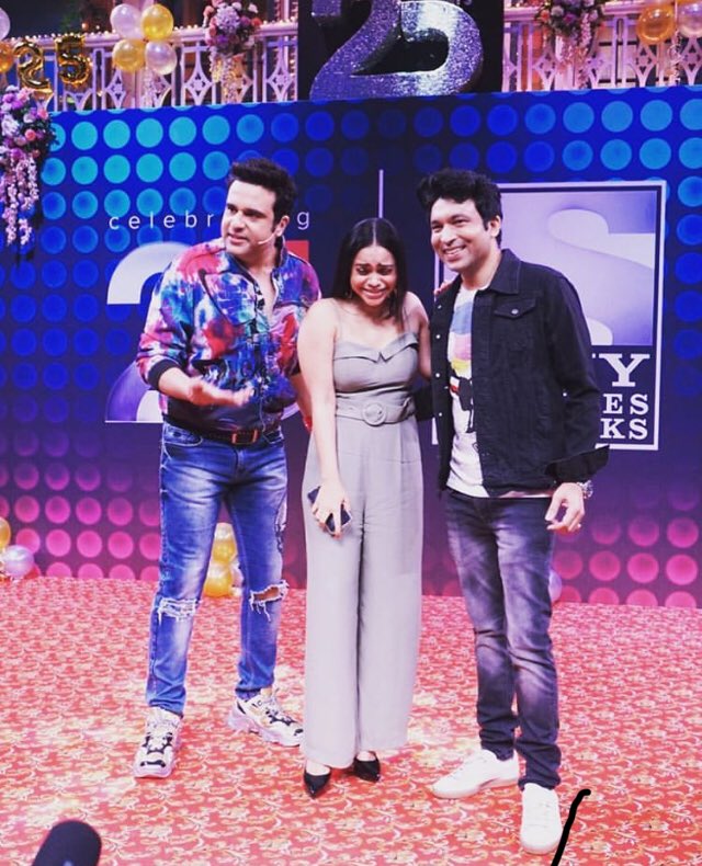 ChandanFansClub's tweet photo. @KapilSharmaK9 @SonyTV @SonyLIV @sonypicsprodns @001Danish Celebrating #25years of #sony ๐ค๐ฅณ๐ฅณ๐ฅณ๐ฅณ๐ฅณ๐ฅณ๐ #celebrations #25yearsofsony congratulations to the entire team of @SonyTV @SonyLIV @sonypicsprodns @SonyYAY @SonyPicsTeens @001Danish ๐๐ฅ๐ฅณ ! https://t.co/NuPvh0AxhH
