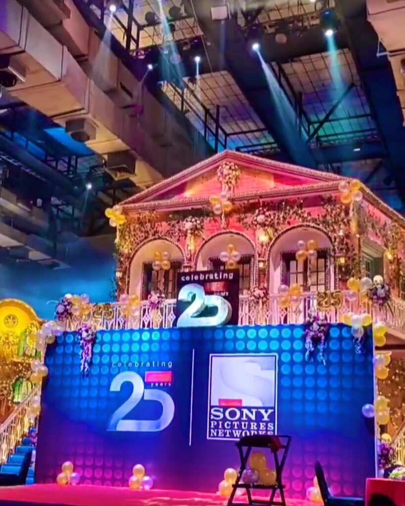 ChandanFansClub's tweet photo. @KapilSharmaK9 @SonyTV @SonyLIV @sonypicsprodns @001Danish Celebrating #25years of #sony ๐ค๐ฅณ๐ฅณ๐ฅณ๐ฅณ๐ฅณ๐ฅณ๐ #celebrations #25yearsofsony congratulations to the entire team of @SonyTV @SonyLIV @sonypicsprodns @SonyYAY @SonyPicsTeens @001Danish ๐๐ฅ๐ฅณ ! https://t.co/NuPvh0AxhH