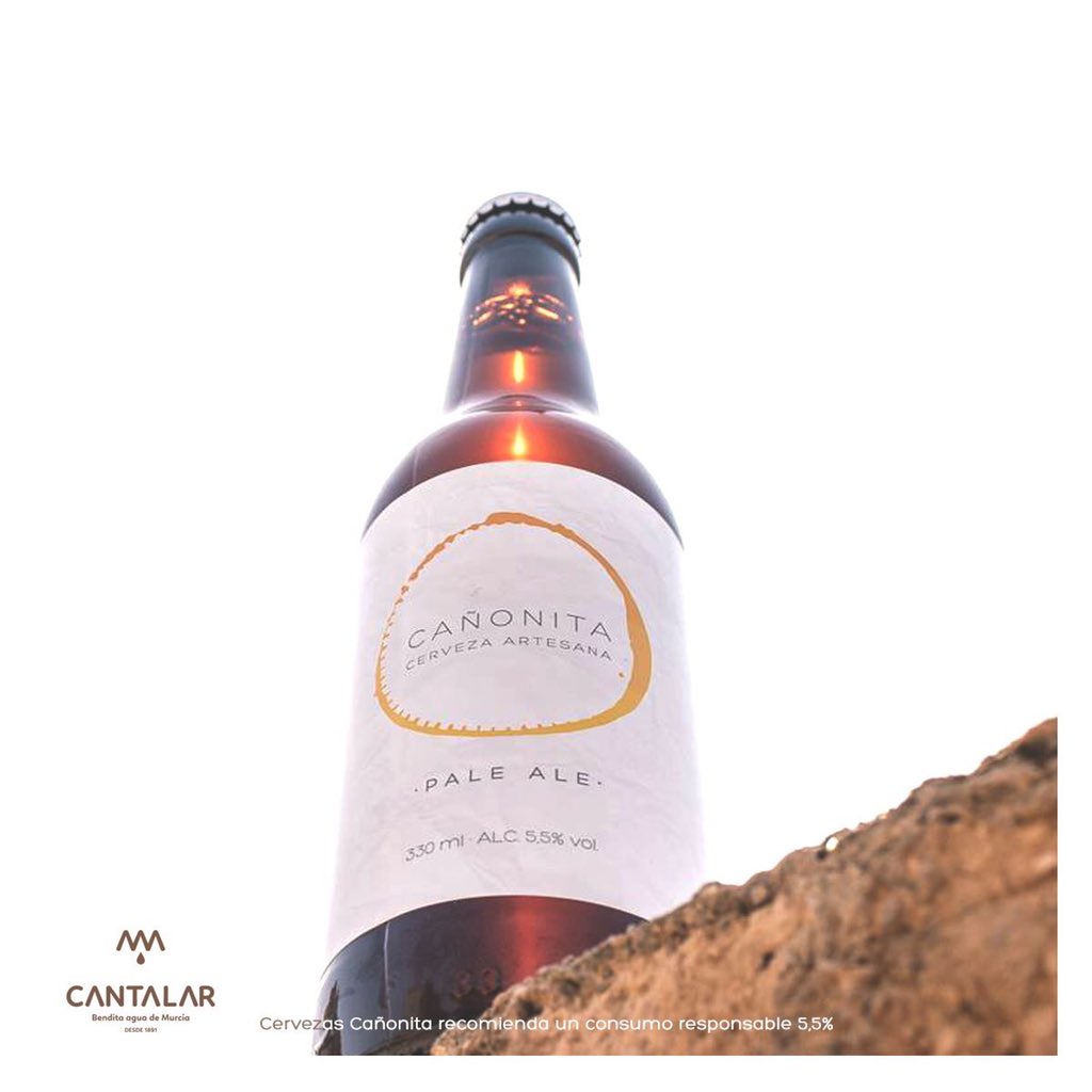 No temáis a la grandeza; algunos nacen grandes, algunos logran grandeza, a algunos la grandeza les es impuesta y a otros la grandeza les queda grande #CervezaArtesana #Murcia