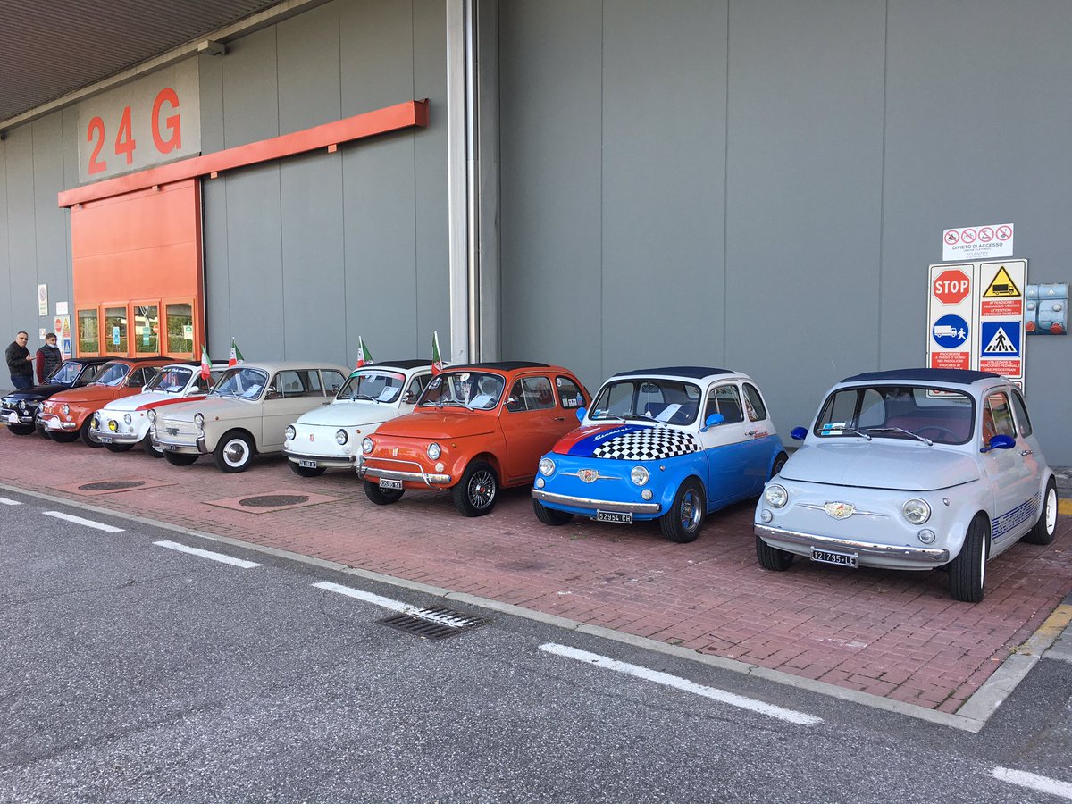 cmaemilano's tweet photo. Pick your favourite for the weekend! #tgif #cmaemilano #cinquino #cinquecento #fiat500 #abarth #classiccars #autodepoca #weekendontheroad #vintagecars #carsofitaly #italiancars #fiat https://t.co/2lYqCDuB40