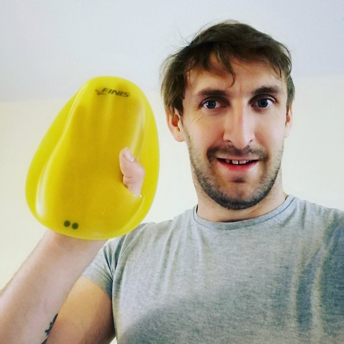 These early morning swim training is tiring but definitely worth the benefits. I tried out my new agility paddles and they're great! Just a shame my swim hat broke 😭🏊‍♂️🏊‍♀️ #swimming #phdlife #swimfit #swimstory