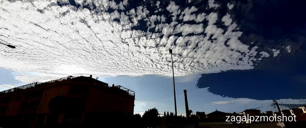 JuanCarpzmol's tweet photo. Ayer tarde.. Tarde del viernes...
@anamaria190977 @bercutero @meteo_fuensanta @javioru @Mariche_C @Beatrizxy @coko9718 @josep_pujol1 @llamp_ @PeinadoArias @MeteoPuertoViej @mercedeshosg @xusvalencia @HARROW_h @PresumodeMalaga #clouds #animationfilter #afternoon_clouds #sunset https://t.co/jJawmJwuG0