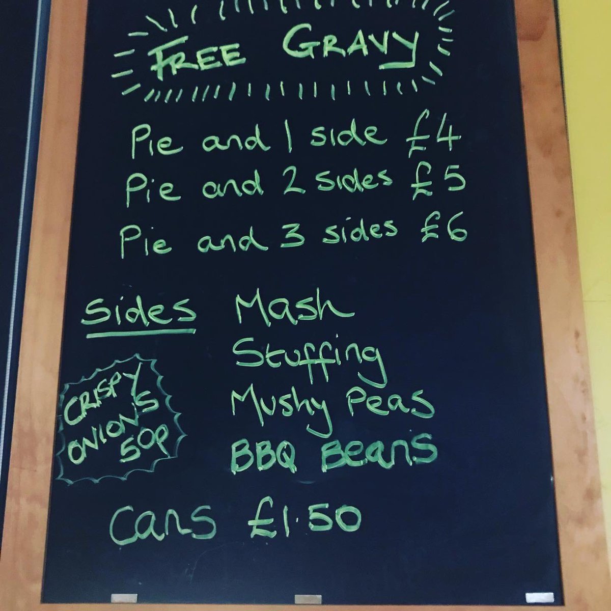 PieJackers's tweet photo. On the menu today... we’ve limited numbers of each flavour so get your orders in quick - open 11.30 till 2 👍😁😎 Albert Road Mbro on the way to the Railway Station
.
#pies #lunchtime #nowtbeatsapie #boho #bohozone https://t.co/VA3eOYRXx4