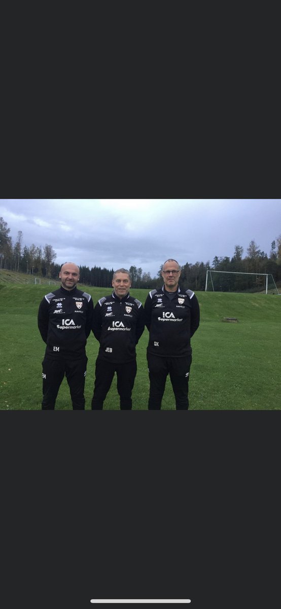 Ett mycket tråkigt beslut meddelades igår.
Edin och Janne säger upp sig. 😥
Edin har varit med i 4 år och Janne två. 
Föreningen hälsar, på återseende! 

Deras facit: etta i div 5 2017, femma i div 4 2018, etta i div 4 2019, och för första gången i div 3 på 46 år. 
Vi ses! ❤️💙